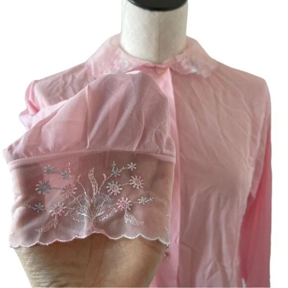 Vintage 60s Blouse Sleep Shirt Blush Pink Nylon Semi Sheer Top Floral Hems Sz 36 - Picture 6 of 11